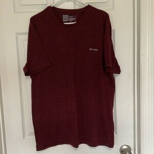 Columbia men’s short sleeve,striped dark red tee shirt
